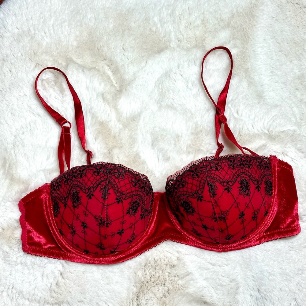 Smart & Sexy Red and Black Lace Bra